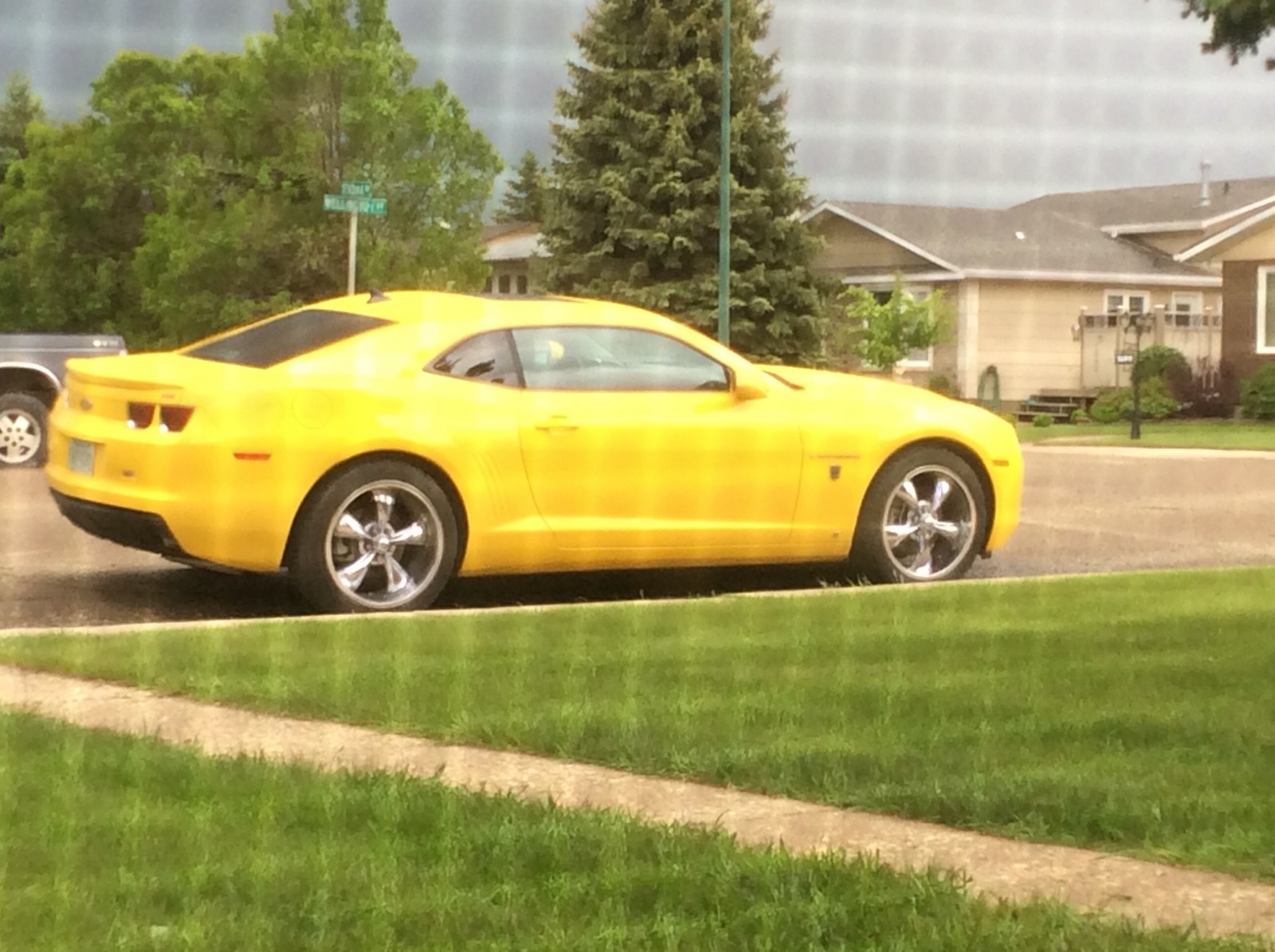 2010 RS Yellow Chevrolet Camaro 1LT picture, mods, upgrades
